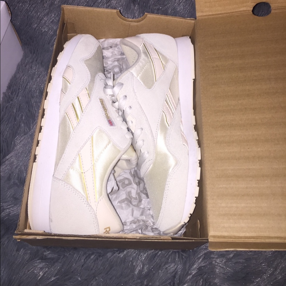 Reebok Sneakers